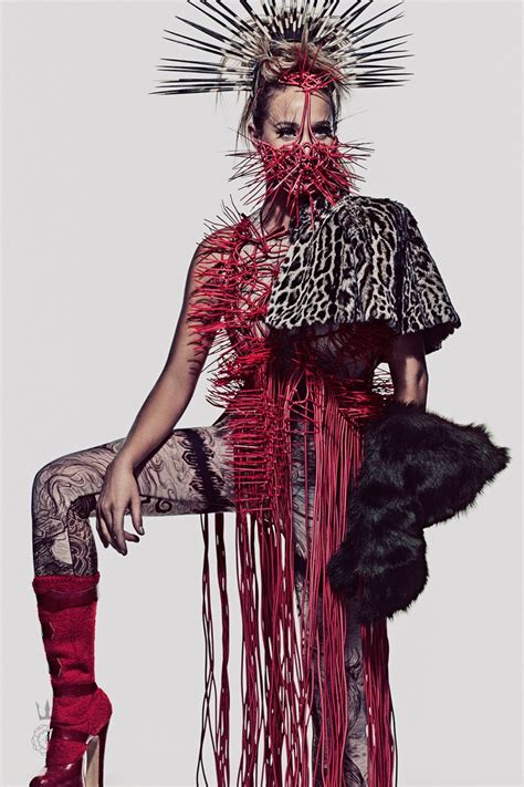 hunger games capitol fashion|The Hunger Games: A Fashion Utopia .